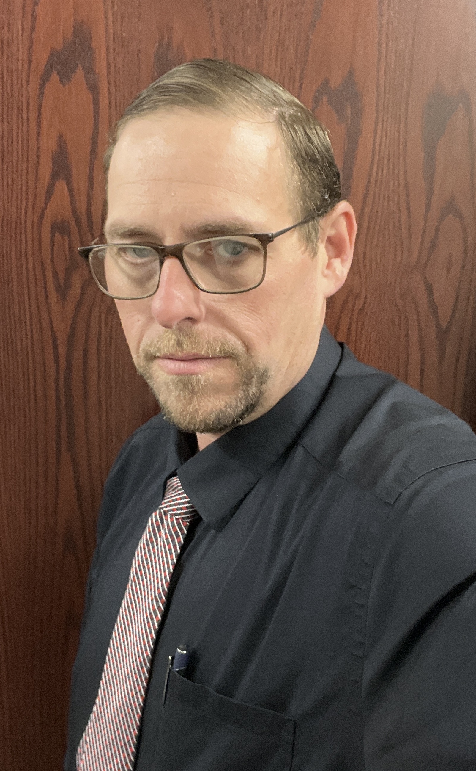 Alex Ussery headshot